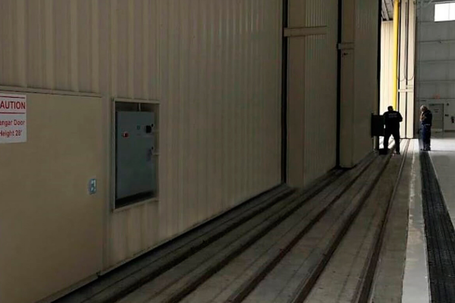 PUERTAS DE HANGAR